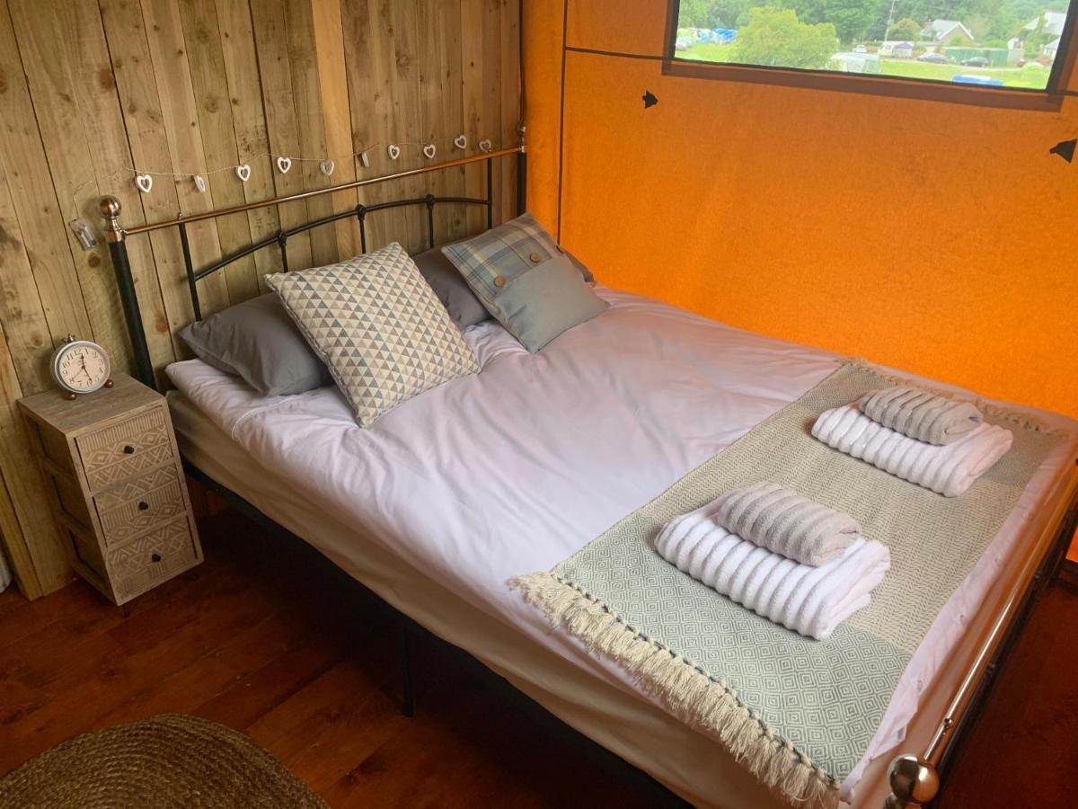 Mountain View Safari Tent With Hot Tub In The Heart Of Snowdonia Dolgellau Esterno foto