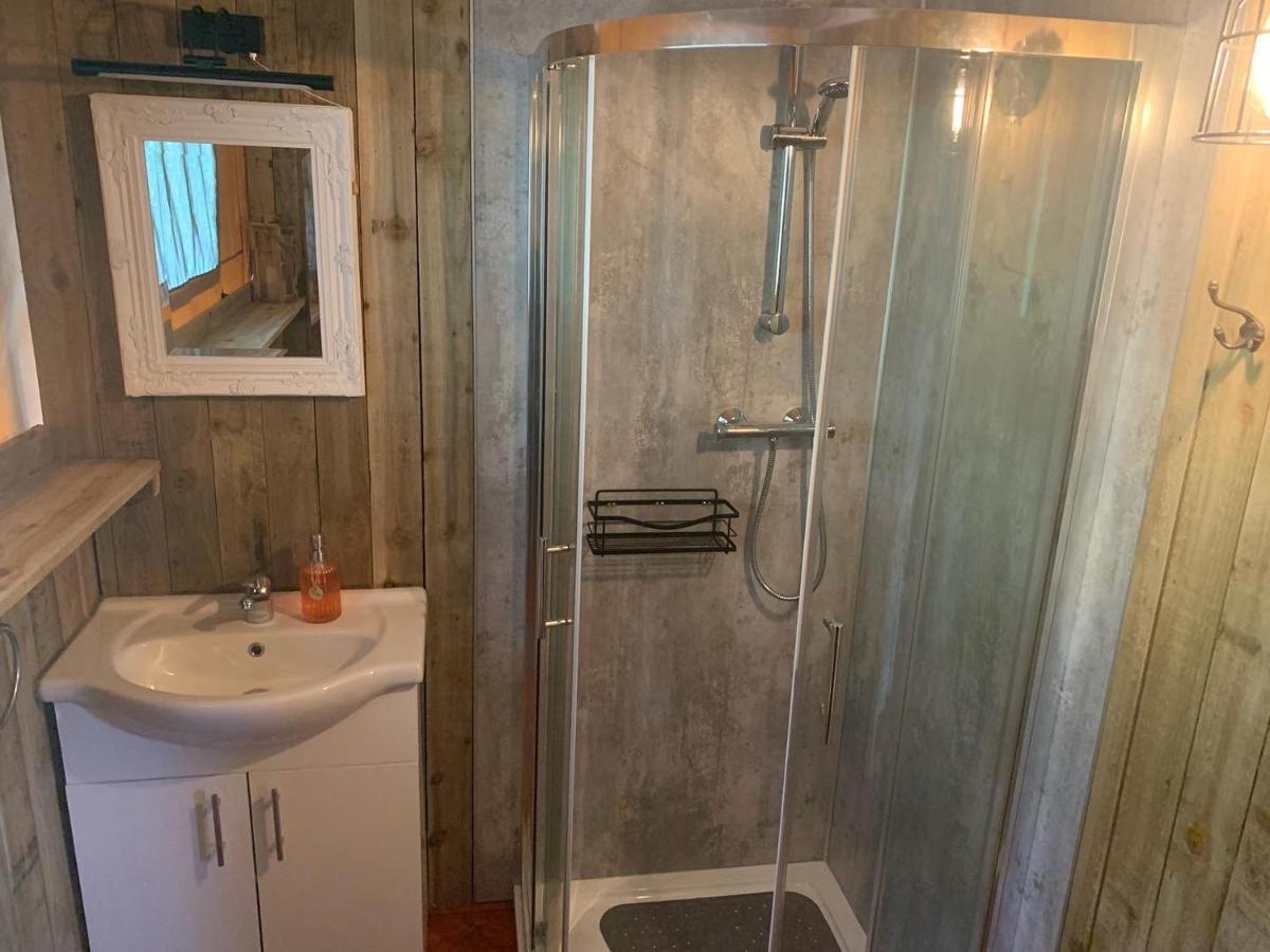 Mountain View Safari Tent With Hot Tub In The Heart Of Snowdonia Dolgellau Esterno foto