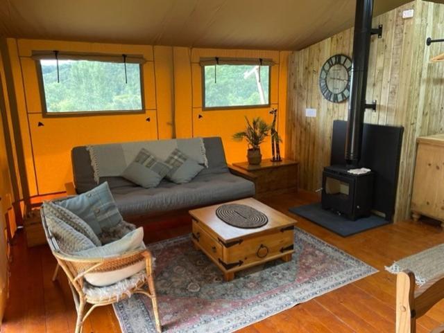Mountain View Safari Tent With Hot Tub In The Heart Of Snowdonia Dolgellau Esterno foto
